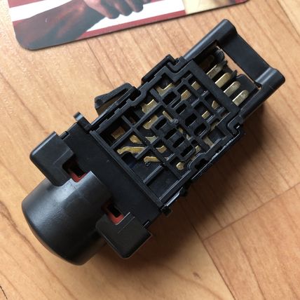 2003-2004 Infiniti G35 Sedan Emergency Hazard Control Button Switch OEM