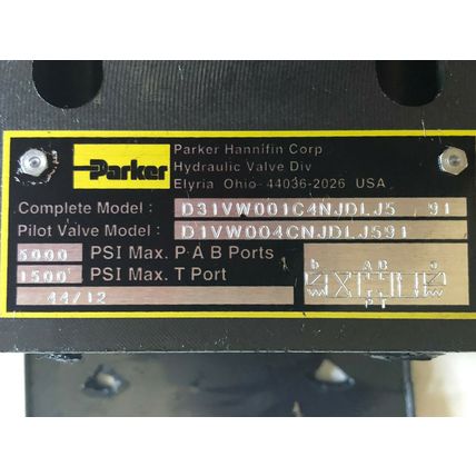 NEW PARKER D31VW001C4NJDLJ5 VALVE,PARKER D1VW004CNJDLJ591 HYDRAULIC VALVE,SE