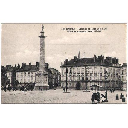 44 - NANTES - la place louis XVI
