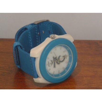 Pre-Owned Women’s Sprout Diamond Analog Sport Fashion Watch