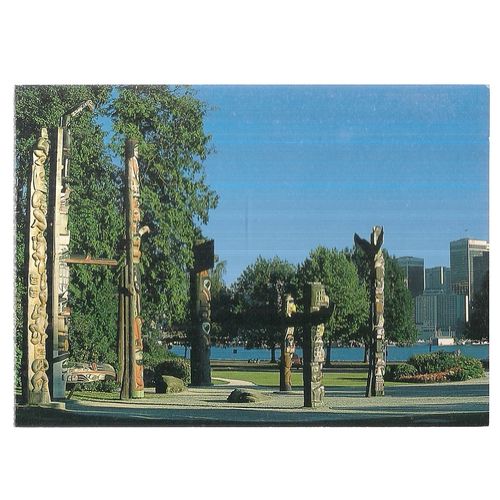 THE TOTEMS , STANLEY PARK, VANCOUVER, CANADA unused postcard =
