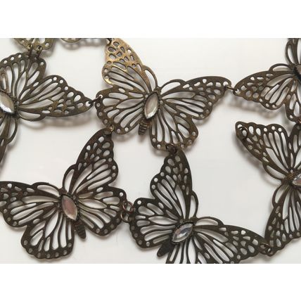 BUTTERFLY NECKLACE (METAL)