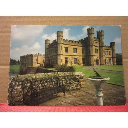 LEEDS CASTLE, MAIDSTONE, KENT used postcar 1990 pm =