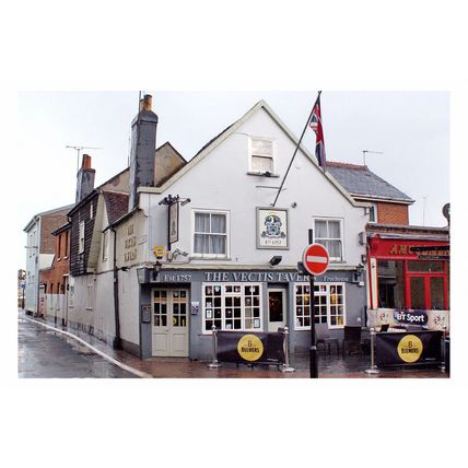 pu1333 - The Vectis Tavern , High Street , Cowes , Isle of Wight - print 6x4