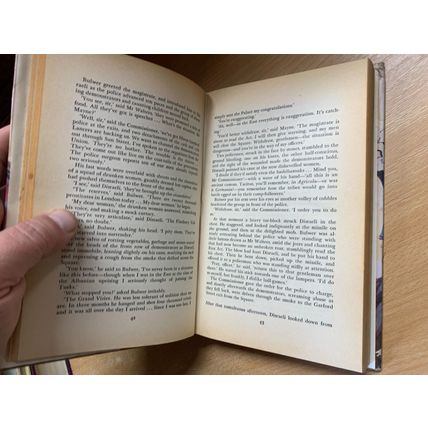 1973 MAURICE EDELMAN "DISRAELI IN LOVE" FICTION HARDBACK BOOK (P3)
