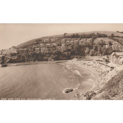 Looe Pier and Hannafore Cornwall Postcard (CR77960)