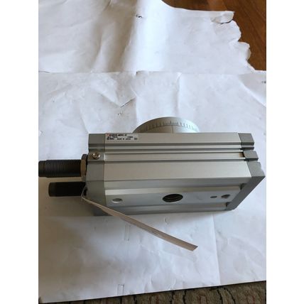 NEW SMC MSQB100R-M9PWV-XF ROTARY ACTUATOR,SMC MSQB100R M9PWV XF,EV