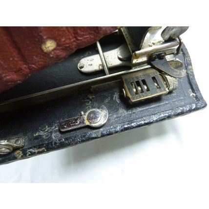 Vintage Eastman Kodak TB 2550100 Antique Folding Ball Bearing Camera*