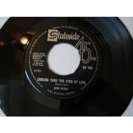 7"1965.GENE PITNEY .LOOKING THRU THE EYES OF LOVE, STATESIDE SS 420. EXCELLENT