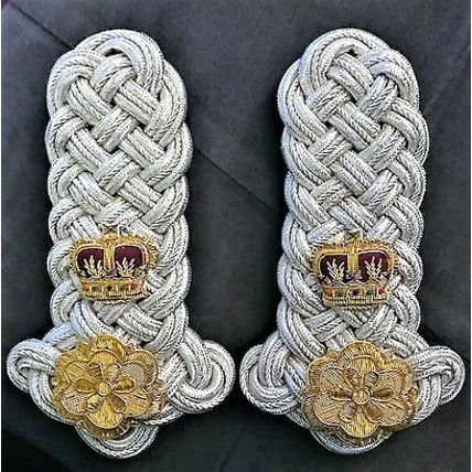 UK ROYAL BRITISH HERALDRY PARLIAMENT OFFICE LORD UNIFORM EPAULETTE PAIR CP MADE