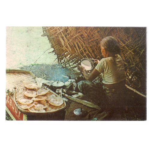 VILLAGE HOPPER SELLER, SRI LANKA used vintage postcard.1979 stamp /