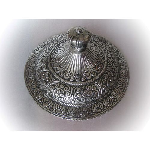 Glas Bonboniere, 25cm,Metalldeckel nostalgisch mit Bauernsilber verziert,Vorrats