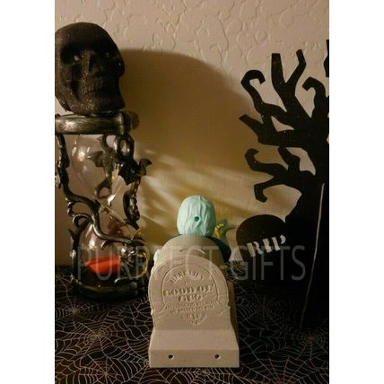 DISNEYLAND HAUNTED MANSION HITCHHIKING GHOST GUS SNACK CONTAINER~NW~50TH~LIGHTS