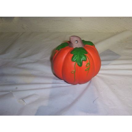 CERAMIC PUMPKIN W/ BEAR INSIDE