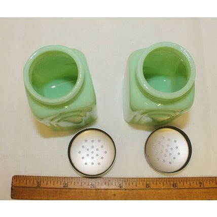 New Jade Green Glass Salt & Pepper Shakers Art Deco Badge Arch Retro Style