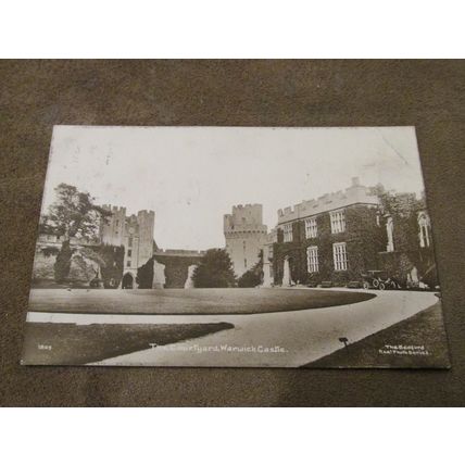 1916 fr Bedford series Postcard - The Courtyard, Warwick Castle