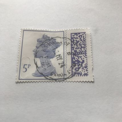 Queen Elizbeth - 5p New Barcoded