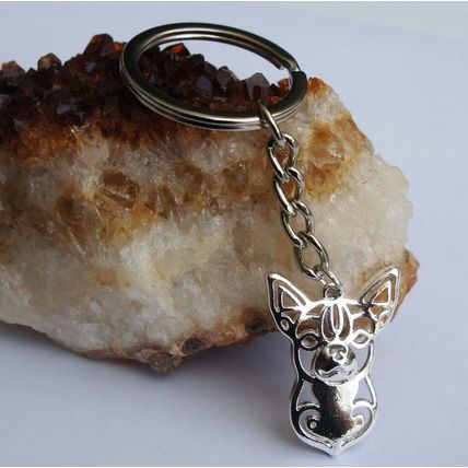 CHIHUAHUA SILVER METAL KEY RING IN VELVET GIFT BAG