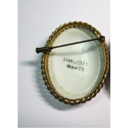 Vintage Genuine LIMOGES Hand Carved and Hand Painted Portrait Brooch - Very Old.