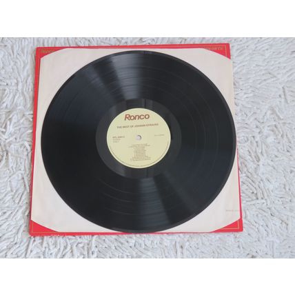 3 X CLASSICAL VINYL LPS. STRAUSS, BEETHOVEN, MOZART .