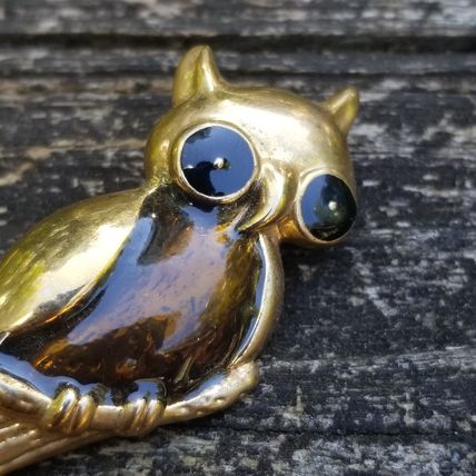 Vintage Gold Tone Owl Brooch