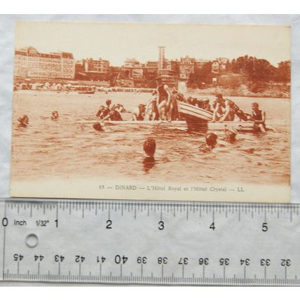 vintage postcard Dinard, L'Hôtel Royal et l'Hôtel Crystal