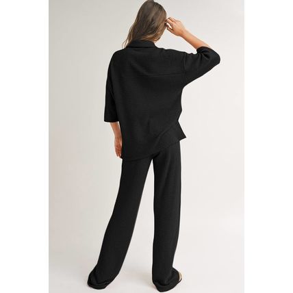 Black Solid Color Textured Buttoned Shirt and Casual Pants Set