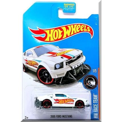 Hot Wheels - 2005 Ford Mustang: HW Race Team #1/5 (2017) *Kmart Exclusive*