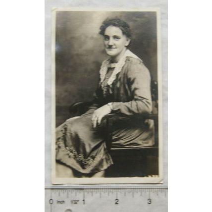 1921 original photo of a lady taken at Du Bois