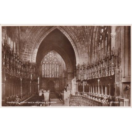 E350 NANTWICH PARISH CHURCH - THE CHANCEL