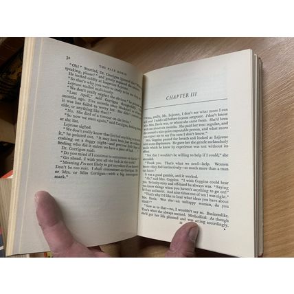 1961 AGATHA CHRISTIE 1ST EDITION "THE PALE HORSE" HARDBACK BOOK (P3) AA