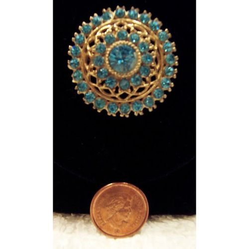 JEWELLERY # 36: Gold Plated Magnetic Round Aquamarine Glass Stoned Brooch +Bonus