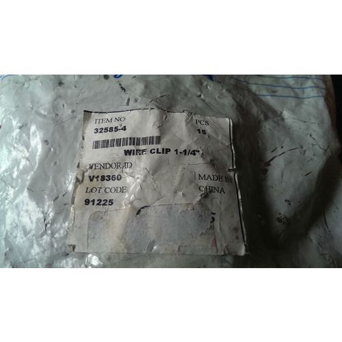 (Lot of 2 bags 30 Pack) barnes wire clip fencing tubing 1-1/4" 32585-4