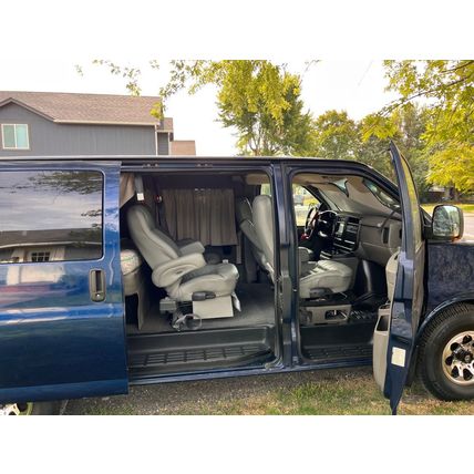 2004 Chevrolet Express AWD