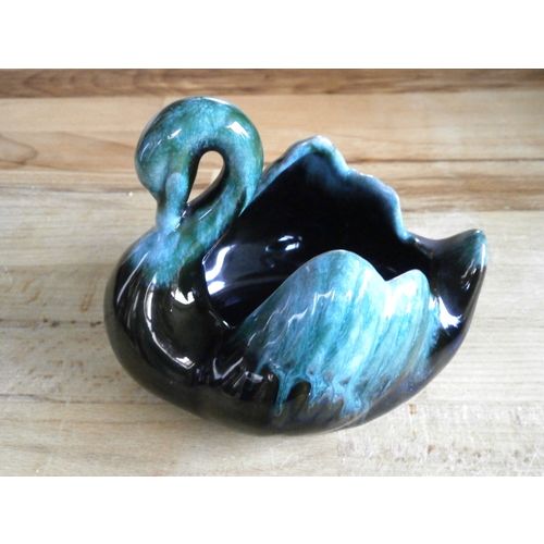 Canadian Blue Mountain Pottery Swan Posy Vase