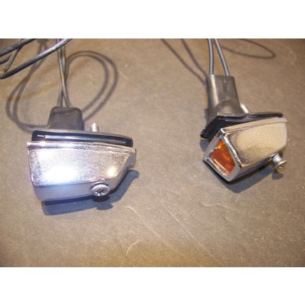 1973 74 Chrysler Dodge Plymouth Fender Turn Signals 40538A Canada