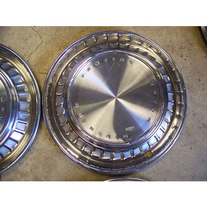 1960 PONTIAC 14 INCH HUBCAPS WHEEL COVERS BONNEVILLE (4)