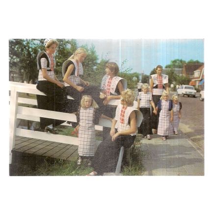 SPAKENBURG, HOLLAND .unused vintage postcard =