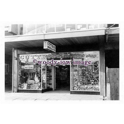 pu0602 - Cuttriss Model Shop , Duke Street , Doncaster Yorkshire - print 6x4