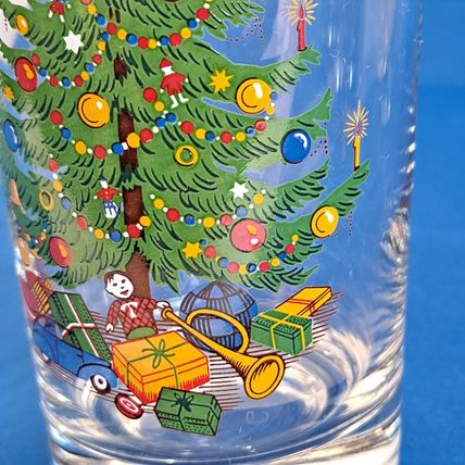 Lot 4 Christmas Tree Glass HIGHBALL TUMBLERS Water Drink Gifts Scene Barware
