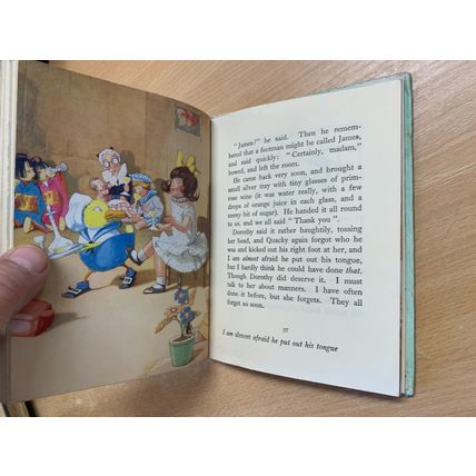 VINTAGE MRS CRADOCK "JOSEPHINE KEEPS HOUSE" APPLETON ART FICTION HB BOOK (P3)