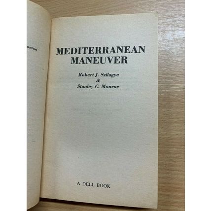 1984 1ST EDITION "MEDITERRANEAN MANEUVER" WAR FICTION USA PAPERBACK BOOK (P2)