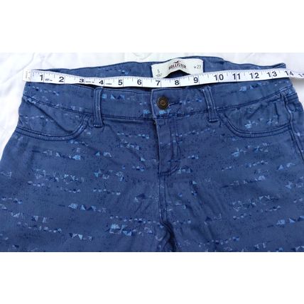 Women's Hollister Stretch Capri's Size 5 Waist 27 Blue Speckled Design