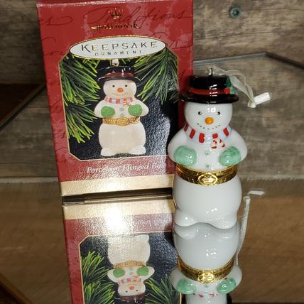 1997 Hallmark Keepsake Ornament - Snowman Porcelain Hinged Box.