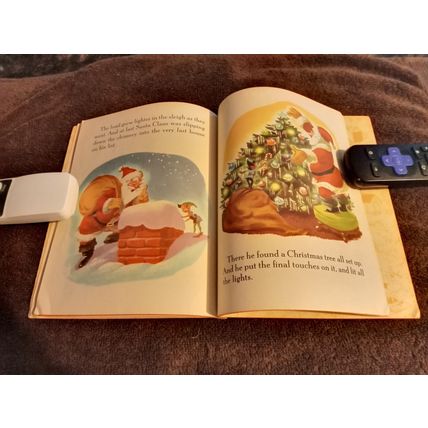 Little Golden Book Walt Disney Santas Toy Shop By Mary Reed PhD (A) Edition 1950
