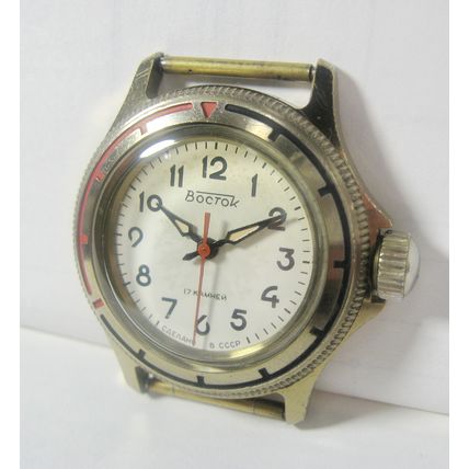 Vintage Original Soviet VOSTOK Mechanical 17j Wristwatch men's 2409 watch 1970s