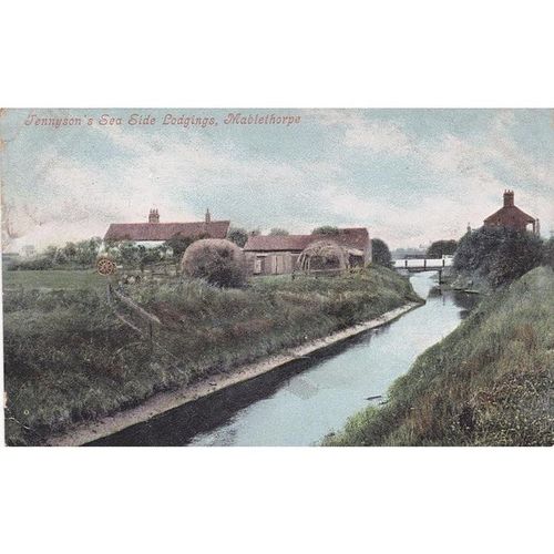 Tennsons Sea Side Lodgings Mablethorp Lincolnshire Postcard (LIN71321)