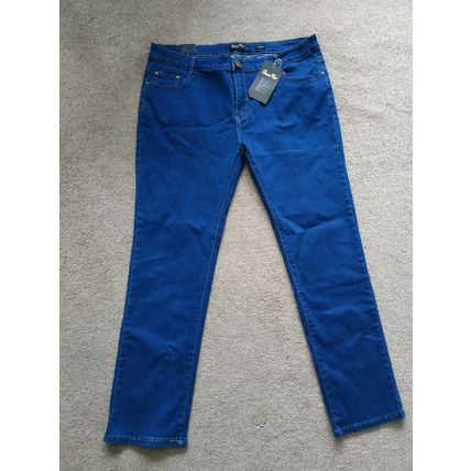 Denim Club Size size 24 straight Jeans Blue New with tag, inside leg 29.4"