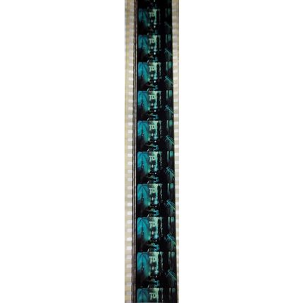Blade Runner. Pk BLUE - b043Q . 1 STRIP OF 10 - 35MM FILM CELLS