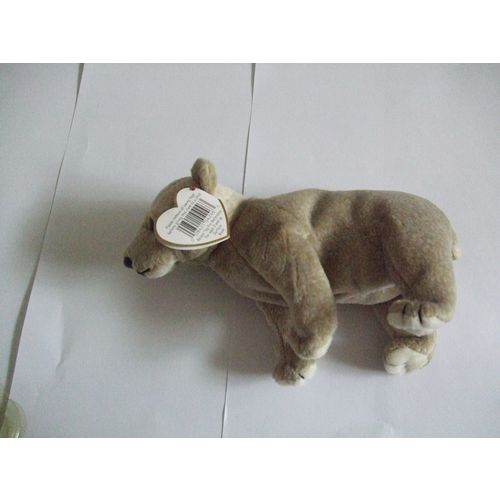 TY The Beanie Babies Collection Almond 1999 DOB April 14, 1999